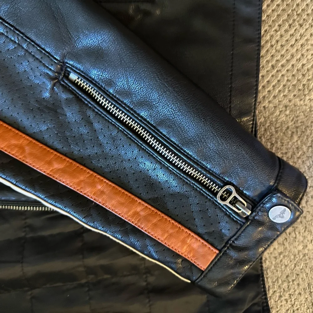 Wilsons Leather Black and White Motorcycle Jacket - Picture 4 of 6